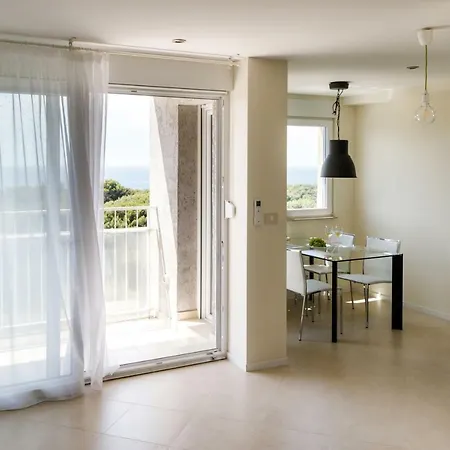 Panoramic Apartment *