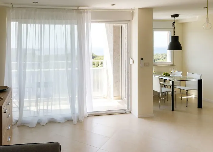 Panoramic Apartment *